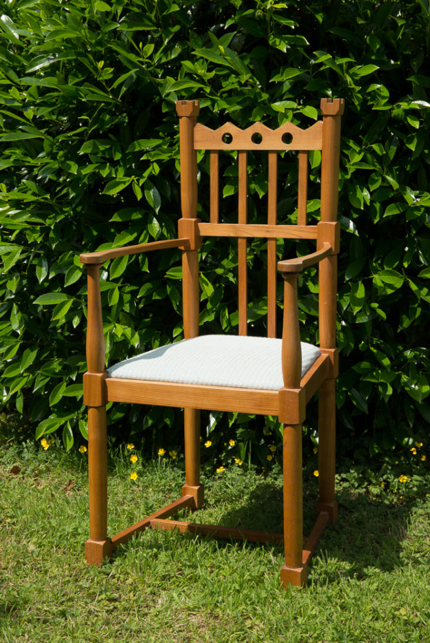 Cherry Turret Chair